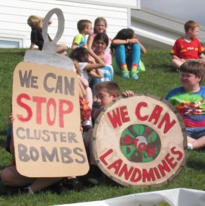 WE CAN STOP LANDMINES AND CLUSTER BOMBS! PSALM